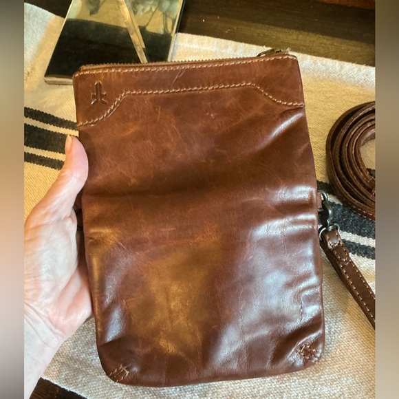 Frye Leather Stadium Bag Crossbody Wristlet Cognac Brown Retail $178 - Picture 10 of 14